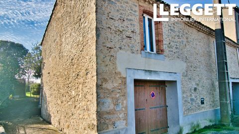 A26280VS11 - Familiengroßes Steinhaus mit Charakter in einem kleinen Weiler am Stadtrand von Carcassonne, nur wenige Gehminuten von einem großen Einkaufszentrum mit Restaurants entfernt. Informationen über die Risiken, denen diese Immobilie ausgesetz...