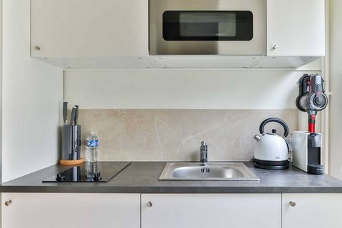 Welcome to our studio apartment in one of the most prestigious areas of Neuilly-sur-Seine. Neuilly-sur-Seine borders Paris, on the right bank of the Seine. It shares borders with the 16th arrondissement of Paris, the Bois de Boulogne, and other commu...