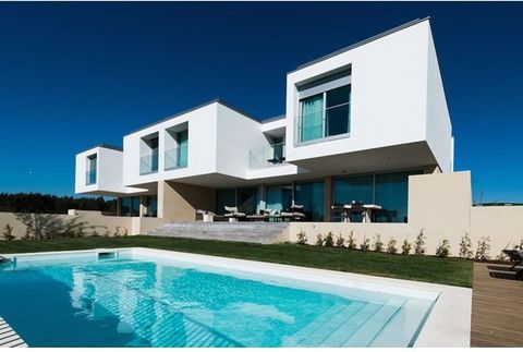 Luxury townhouse recently completed and located on a managed estate. A Portuguese residence in an area of tremendous beautiful natural beauty whilst only a short distance from the vibrancy of Lisbon and the coastal areas. The property's accommodation...
