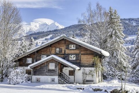 DEMI-QUARTIER, CHALET VIEW MONT-BLANC REF 7309, established on a plot of land of 1,782 m², located in a rural setting 2.5 km from Megève and 'La Princesse' ski slopes. Currently divided into 2 apartments constituting a joint ownership, this chalet wo...