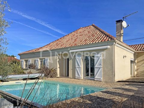 At Novarea, we have an irresistible desire to go green! This house with a postcard view enjoys the fresh air of the countryside on the north of Pau. The construction is recent (2005) and the house has been re-insulated recently. Its large living room...