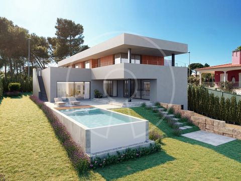 Cette magnifique villa est située dans un quartier résidentiel mature calme de Cascais, près du golf, de la plage et d'autres commodités. La villa comprend, au rez-de-chaussée, un salon et salle à manger en plan ouvert avec une cuisine moderne, deux ...