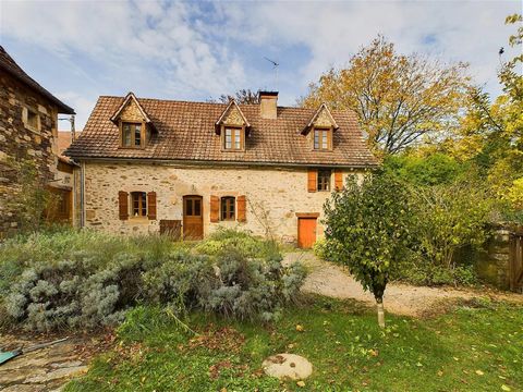 EXCLUSIVE TO BEAUX VILLAGES! A home to fall in love with! This is a charming, stone property with swimming pool, separate barn and hanger, quietly situated in a small hamlet just 3 kilometres from shops and services. Ideal as a holiday home, the prop...