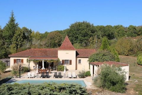 Martina Schwencke and Annet van der Spoel offer this single storey house (built in 2008), located in the most beautiful and attractive part of the Dordogne. Price 365.000, agency fees are to be paid by the seller. The house is quietly located and has...
