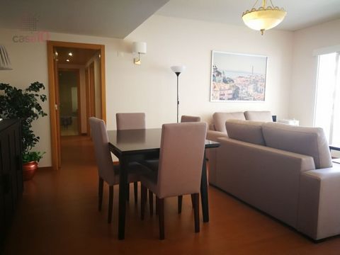 Fabulous T2 fully furnished and equipped for rent next to the Campus of Justice, in the central area of Parque das Nações Living room with direct access to the balcony. Fully equipped kitchen, also with access to the balcony. 2 bedrooms with wardrobe...