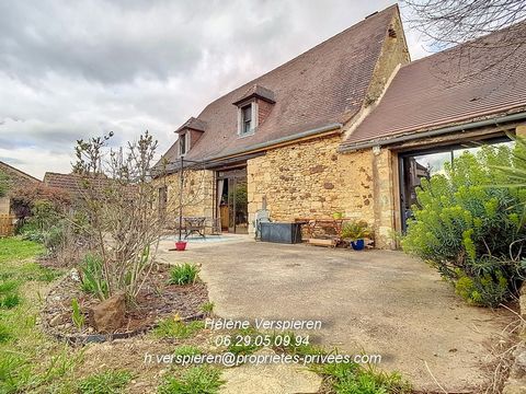 A pretty village typical of the Périgord, an old stone barn totally restored into a house composed of one level, a living room/open kitchen, a shower room, a toilet, a bedroom on one level, upstairs three bedrooms, an office, a shower room wc. Adjoin...