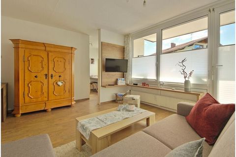Quiet, cozy and bright 2-room apartment in a central location. Ideal for 2 people. The apartment was renovated in winter 2018/2019. The bathroom was also completely renovated in November 2022. New, fully furnished kitchen with dining area. Living roo...