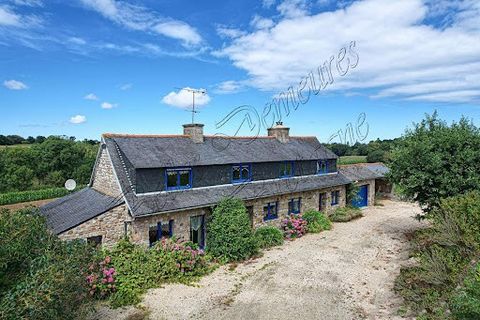 In a dead end, in a quiet area, this farmhouse enjoys a dominant position over the surrounding countryside. A setting ideal for relaxation on the terrace or in the sheltered spa. Description: On the ground floor, an entrance leads to a dining room wi...
