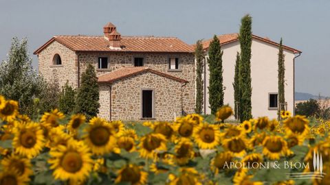 Two-story five-bedroom, partly restored, interiors to be completed and customized, pool option available, in borgo, for sale overlooking Cortona. In an oasis of history, culture, and well-being, nestled in the rural landscape of the Val Di Chiana in ...