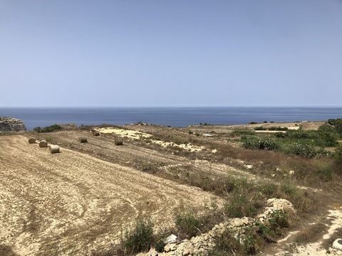 On offer is a compact three bedroomed apartment measuring 98 sqm which is part of a newly built block comprising only five units located in Dwejra on the western tip of Gozo and offering some of the most spectacular views on the Island. This tranquil...