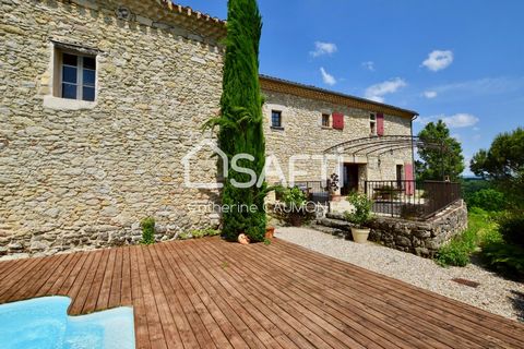 Located on the heights of Lautrec, 1 hour from Toulouse, 30 minutes from Albi, 15 minutes from Castres, in a preserved setting, this magnificent 14th century commandery offers a surface area of ??256 m² and is located on a plot of more than 1 hectare...