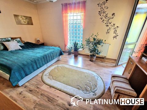 Such an offer is available only in the Platinum House office!! I offer for sale a detached, one-storey house located in a beautiful, quiet area, on a plot of 0.0596 ha ROOM LAYOUT (147m2): - spacious kitchen opening to the living room, - a very large...