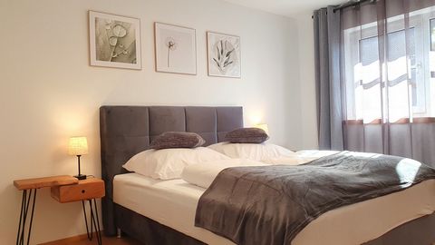 Stay offers: → 2 box spring beds (queen size) → Smart TV → NESPRESSO coffee → Kitchen with all necessary utensils → Garden terrace facing a quiet street → Parking lot → 7 minutes to Rosenheim → 15 minutes to Chiemsee → 5 minutes walk to Simssee → Was...