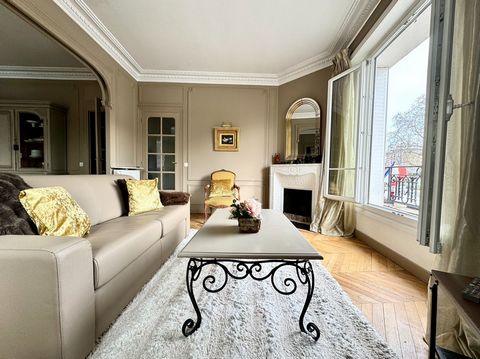Welcome to our charming 2-bedroom Paris apartment! Discover this comfortable living space in the heart of Paris' 20th arrondissement, just a 5-minute walk from Place de la Nation, and very close to the Metro! This apartment is a true haven of peace a...