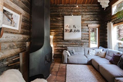 In a rural setting, this chalet designed by architect Mazza offers beautiful volumes and the charm of a wooden structure