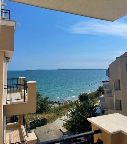 Absolute first line with frontal sea view!! Parking area!!! Marina Real offers for sale one-bedroom apartment in a quiet and peaceful place, on the very beach in the town of Varna. Sveti Vlas, in the area of the Central Beach and the marina. The apar...