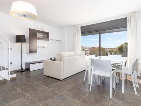 Torroella de Montgrí is a beautiful village on the Costa Brava with a lot of history, we are sure you will fall in love with it immediately. The duplex is amazing, modern, spacious and bright. It is fully equipped so you will not lack anything during...
