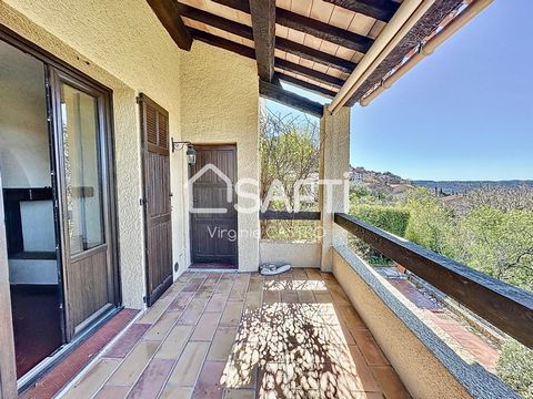 Located in the charming town of Fayence, just a stone's throw from the village and 20 minutes from the A8 access, come and discover this pretty villa of approximately 139 sqm, well exposed, offering natural light throughout the day. Close to amenitie...