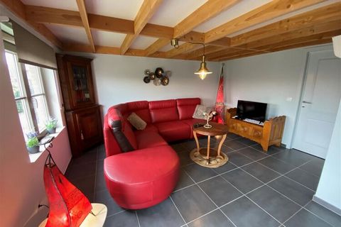 Relax and unwind in this peaceful, spacious space. Charming holiday home in the Westhinder domain in Koksijde with 2 bedrooms for up to 6 people. Private parking and enclosed garden, ideal for a family with children. Equipped with every comfort, it i...