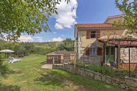 Location: Istarska županija, Labin, Labin. ISTRIA, LABIN - Rustic house surrounded by nature On the southeastern coast of Istria, at the place where the green hills meet the sea, where nature and heritage come together, there are two towns of similar...