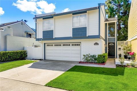 Welcome to your dream home in beautiful San Juan Capistrano! This charming 3-bedroom, one and a half bathroom house boasts updates throughout, ensuring modern comfort and style. As you step inside, you'll be greeted by a spacious living area, perfect...