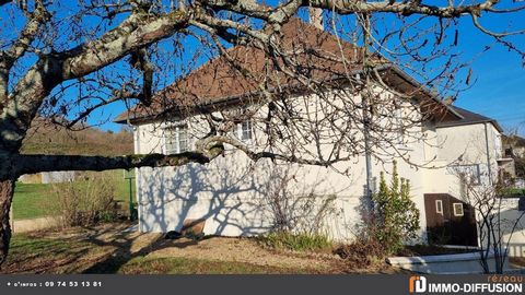 Mandate N°FRP157506 : House approximately 90 m2 including 4 room(s) - 3 bed-rooms - Garden : 621 m2, Sight : Garden. Built in 1969 - Equipement annex : Garden, Terrace, Garage, parking, double vitrage, cellier, Fireplace, combles, Cellar - chauffage ...