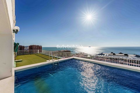 Located in Málaga. Welcome to a truly exceptional opportunity in one of the most prestigious and exclusive buildings on Paseo de Reding. This unique apartment boasts incredible potential and exudes the elegance of a luxury hotel from the moment you e...