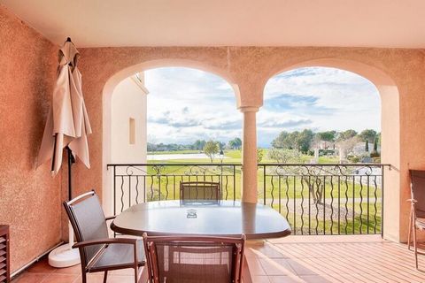 W dzielnicy Pont Royal, położonej pomiędzy Awinionem a Aix-en-Provence, możesz zatrzymać się w Hôtel du Golf de Pont Royal. Oferujemy apartamenty z widokiem na pole golfowe lub basen w pobliżu centrum miejscowości. Dzięki tym wynajmom będziesz mógł k...