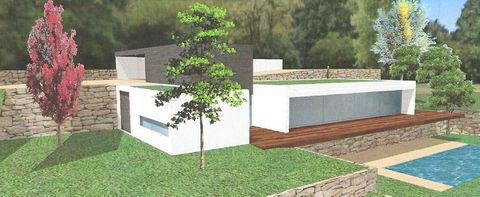 Appezzamenti di terreno edificabile, con una superficie totale di 580 m², 665 m² e 536,5 m², situati a Bouça da Costa de Nazes, nella Serra das Meadas. La Serra das Meadas è un luogo di grande interesse paesaggistico. Se stai cercando un terreno per ...