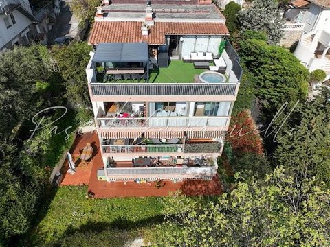 Antibes, Quartier Saint-Jean 4-5P Maisonette von 132m2 (106 carrez) Diese Maisonette-Wohnung in der obersten Etage kombiniert die Ruhe und den Komfort einer Villa und wird Sie mit ihrer großen Terrasse verführen, die mit einer bioklimatischen Pergola...