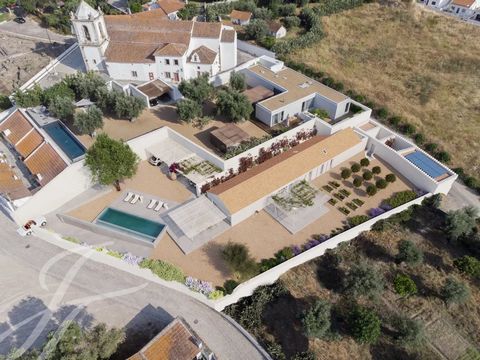 Villa V2+V1| Breathtaking views | 215sqm | 1,333sqm Plot | Infinity pool | Alcácer do Sal Located at the highest point of Alcácer do Sal within its historic castle, this 215 sqm property sits on a 1,335 sqm walled plot, offering a prestigious and pri...