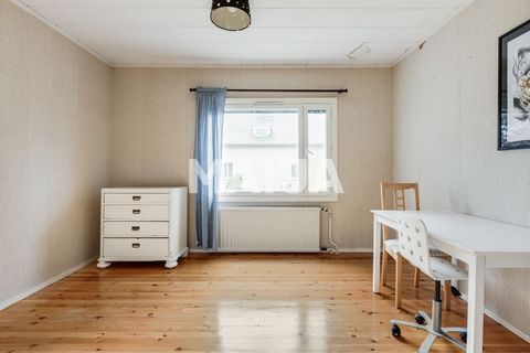 Neem contact op met de vertegenwoordiger voor meer informatie over deze accommodatie. Features: - Sauna