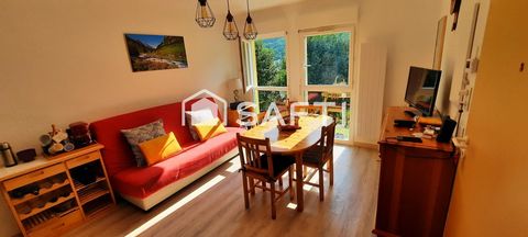 Superbe appartement T2 situé au rez-de-chaussée d'une résidence de standing, avec vue dégagée sur la montagne et le village. Situé dans un environnement calme et à proximité de toutes les commodités à pied, cet appartement de 31 m2, refait à neuf en ...