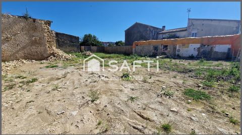 Situé à Ferrières (17170), ce terrain à bâtir de 432 m² offre une opportunité unique d'investissement dans une commune dynamique en Charente-Maritime. La ville de Ferrières séduit par son cadre de vie paisible et sa proximité avec des commodités tell...