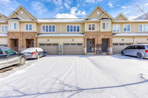 Freehold Townhome in the heart of Beamsville, Well Maintained 3 Bedroom, 2.5 Bathroom home Laminate flooring in the great room, a large eat-in kitchen with island, Stainless Steel appliances & walkout to private, fully fenced yard. Ultra private prim...