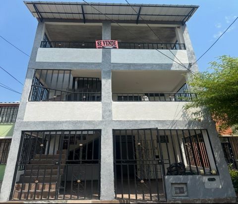 If you want to buy a house and generate profitability this is ideal, it has 3 independent apartment-type flats. Located in Ciudad del Campo that is passing the Juanchito bridge on the left hand side on a vehicular road, the property in each apartment...