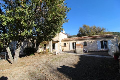 Découvrez en exclusivité cette magnifique maison familiale située à Saint-Cézaire-sur-Siagne, au cœur des Alpes-Maritimes. Nichée dans un cadre verdoyant et paisible, cette propriété allie confort, espace et fonctionnalité, idéale pour ceux qui reche...