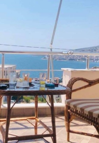 One Bedroom apartment for sale in Saranda. It is newly furnished. Offers a spectacular sea view from the balcony. Total area 65m2 Located 5 min from the nearesr beach on foot 5 min from city centre by car. Well maintained building with security camer...