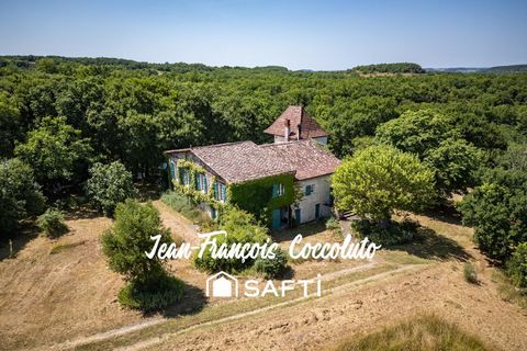 Belle maison en pierre dans un parc boisé de 27Ha