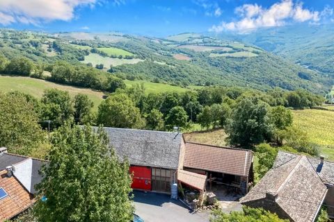 Grange restaurée + studio + dépendance - VUE EXCEPTIONNELLE SUR LA VALLEE DU TARN