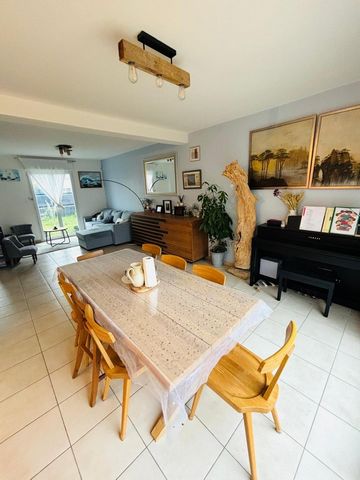 Maison 5 chambres 1 bureau 1 jardin