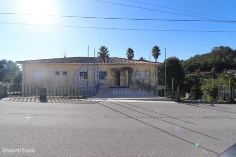 INVESTMENT OPPORTUNITY AND PROFITABILITY - HOSTING ESTABLISHMENT*** 12% current profitability*** 20 Bedroom Villa / Residential CURRENT OCCUPANCY OF 14 ROOMS with 3010 EUR of monthly income. 6 Free Rooms LOCAL ALOJAMENTO LICENSE CALDELAS - AMARES - T...