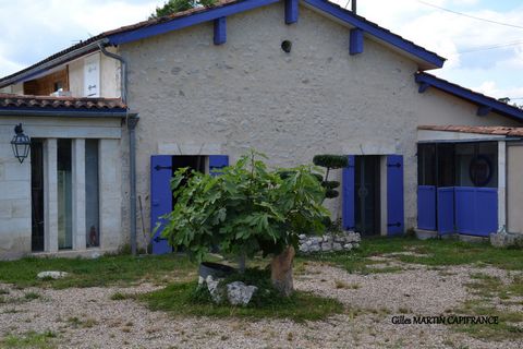 Dpt Dordogne (24),secteur Pineuilh à vendre maison P6 en pierre 268m² piscine intérieure,2 jacuzzis