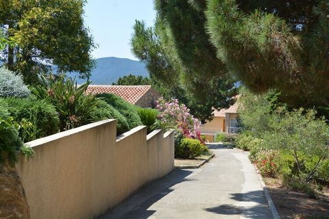 Set on a hill with panoramic views over the Bay of Cupabia, you could enjoy a relaxing holiday in exceptional surroundings. Between the mountains and the sea, above the beach of Cupabia, the residence is located in the small town of Serra-di-Ferro. A...