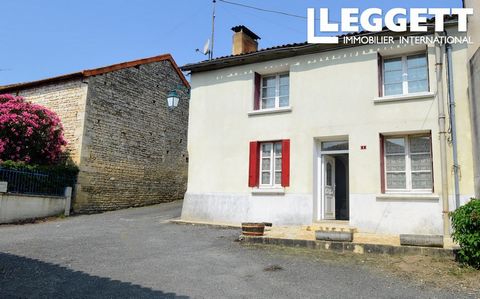 A22286CGL16 - A charming little village house just waiting to be improved... This house, with its old wooden floors and exposed beams, will need some renovation work, but with its 3 bedrooms, recent electrics and electric central heating, it already ...