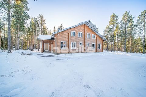 This semi-detached apartment is located within walking distance from the center of Levi in ​​Nuotinvieri, Rakkavaara. The apartment has spacious sleeping areas, spacious living areas, two bathrooms, two toilets and a sauna. The apartment has a warm w...