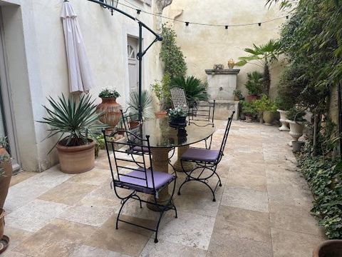 30650 SAZE - VILLAGE HOUSE IN STONE R+2 - ~165 M2 - OUTBUILDING - COURTYARD - CHARMING PROPERTY In the heart of the pretty village of Saze, a 5-minute walk from the school, town hall, post office and shops - 15 minutes from Avignon - 20 minutes from ...