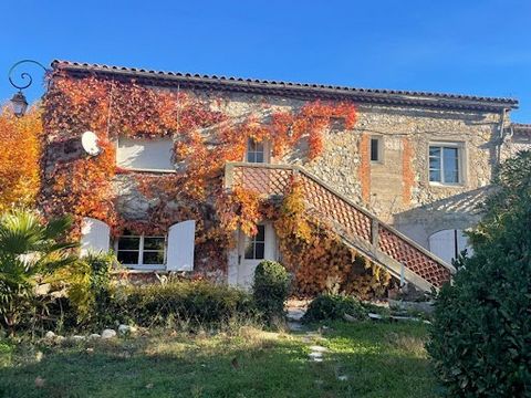 In the heart of Ribaute les tavernes, a pretty village with school and transport, close to all amenities, a few minutes from Ales, and tourist sites, come and discover this magnificent farmhouse. With a surface area of approximately 300 m2, it has 2 ...