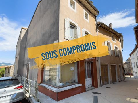 Ardèche, в Vernoux-en-Vivarais, STB Immobilier предлагает вам эту многоквартирную недвижимость, включая деревенский дом площадью около 160 м2, коттедж площадью около 56 м2 жилой площади и гараж площадью 31 м2 на 2 уровнях на 530 м2. Главный дом состо...