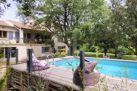 RÉGION BEDOIN - Mont Ventoux Virtual visit available on our website. In a green and quiet environment without nuisance or vis-à-vis, pleasant house of the 1970s renovated with taste a surface of 120 m² + 105 m² of gite on 6115 m² of land planted with...